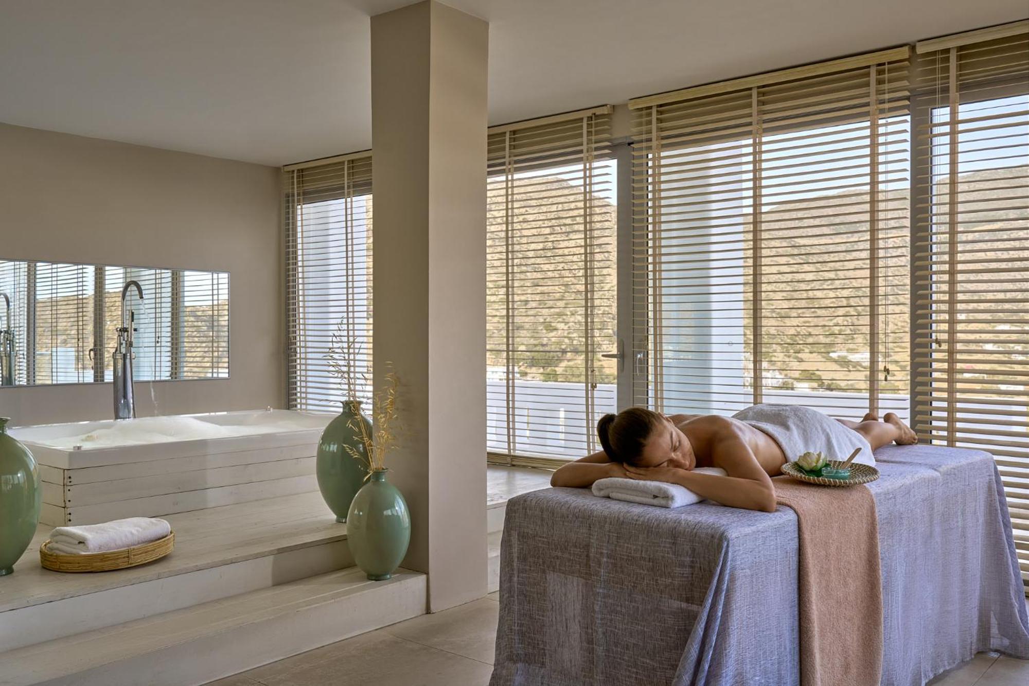 Ios Palace Hotel & Spa Mylopotas Ngoại thất bức ảnh